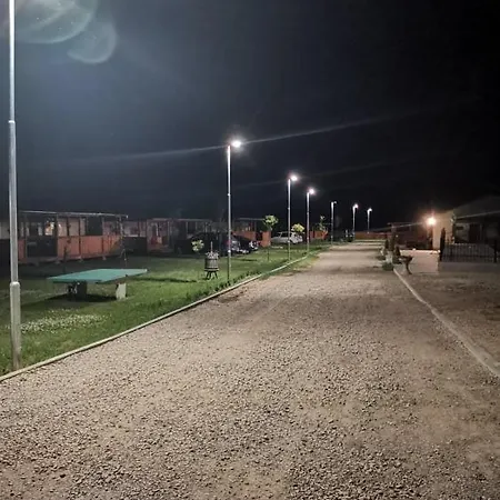 Kemp Strachotin-ubytovani V Mobilnich Domech Camping Strachotin