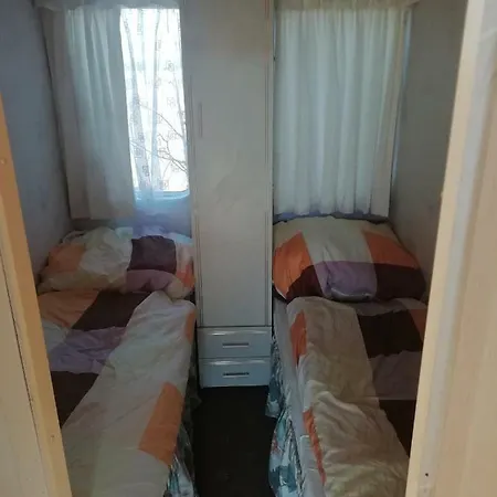 Camping Kemp Strachotin-ubytovani V Mobilnich Domech Strachotin